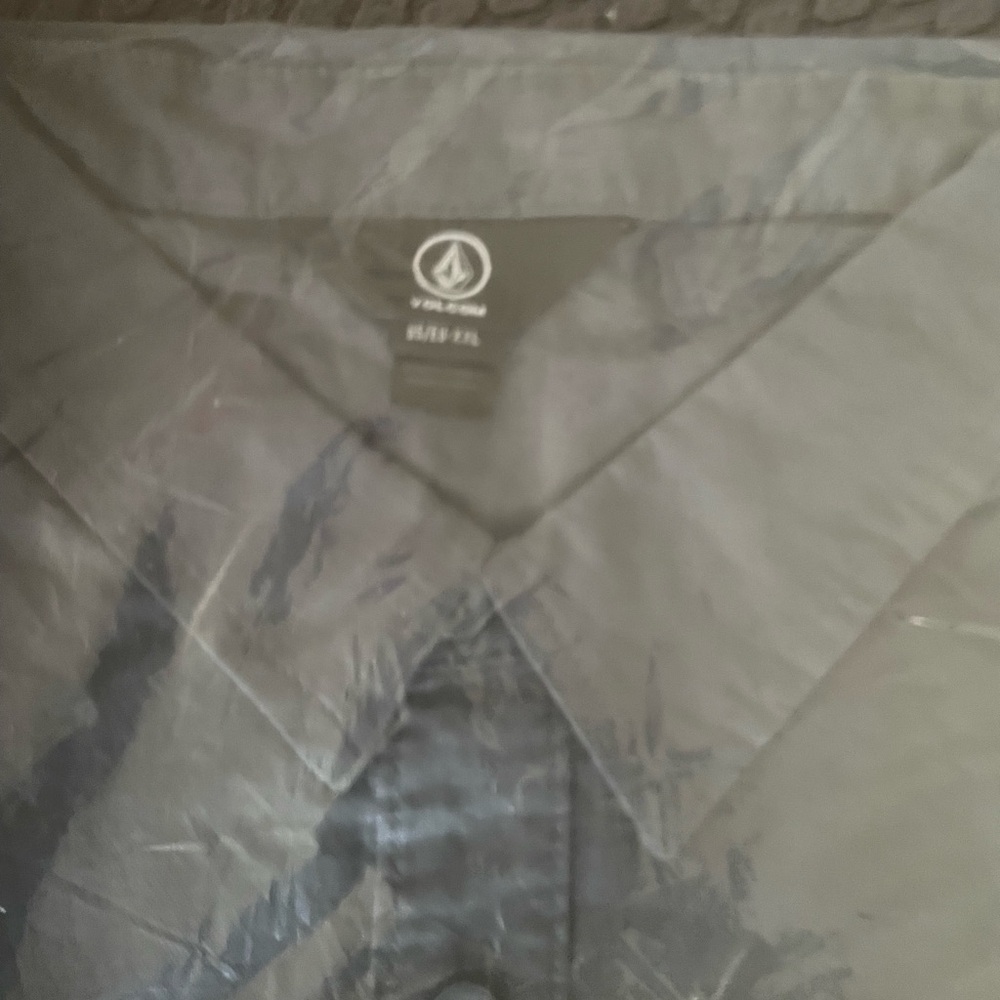 Volcom Charcoal Gray Shirt XXL
